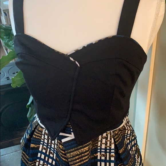 Adorable Delatta peplum top - Picture 2 of 7